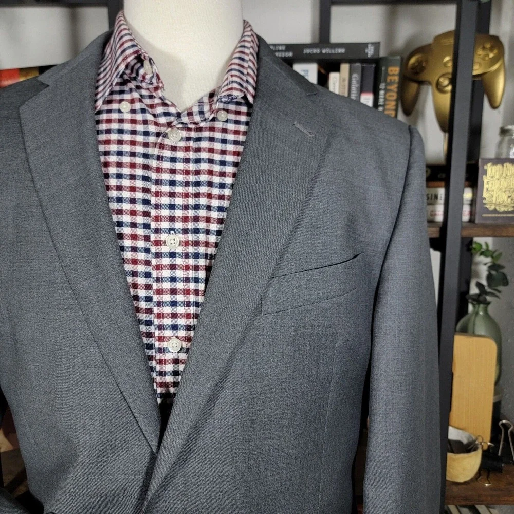 Joseph Abboud Men's Sport Coat Two Button Gray Zignone‎ Biella 110s Wool 42L